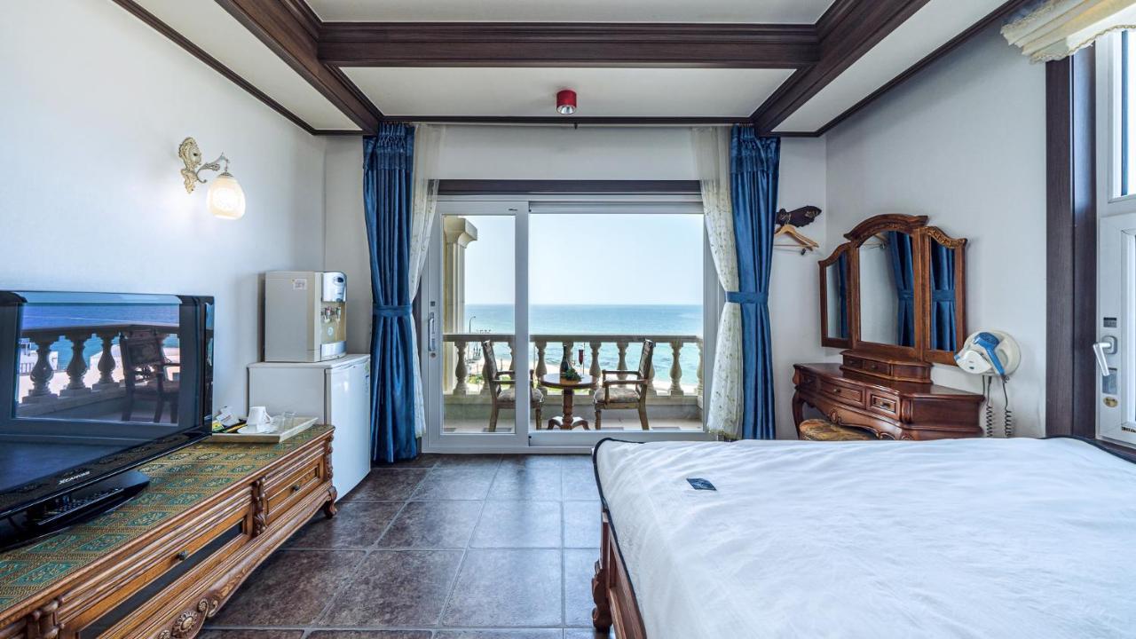 Pension Badawa Gangneung Exterior photo