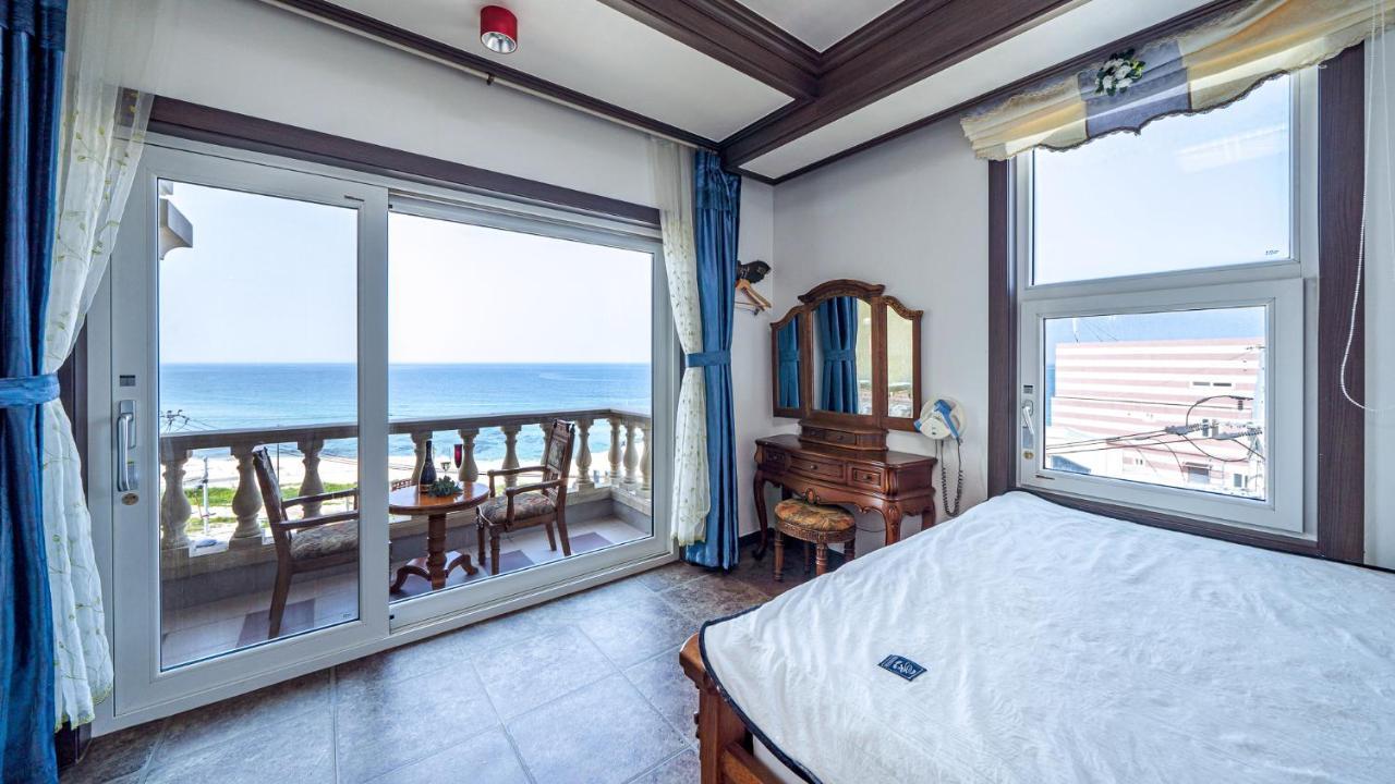 Pension Badawa Gangneung Exterior photo