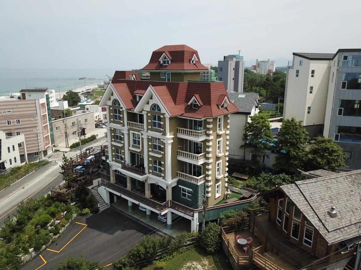 Pension Badawa Gangneung Exterior photo