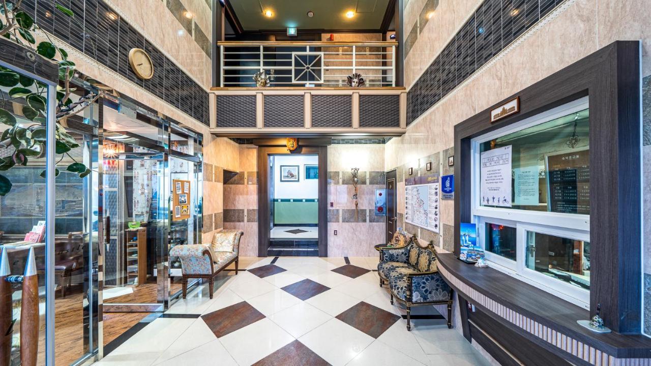 Pension Badawa Gangneung Exterior photo